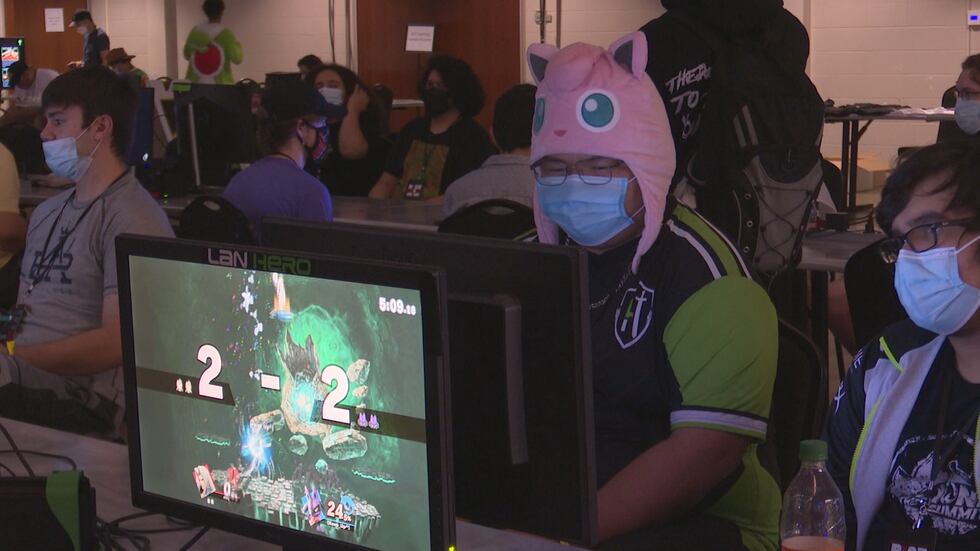 Players participate in more casual 1v1 battles.