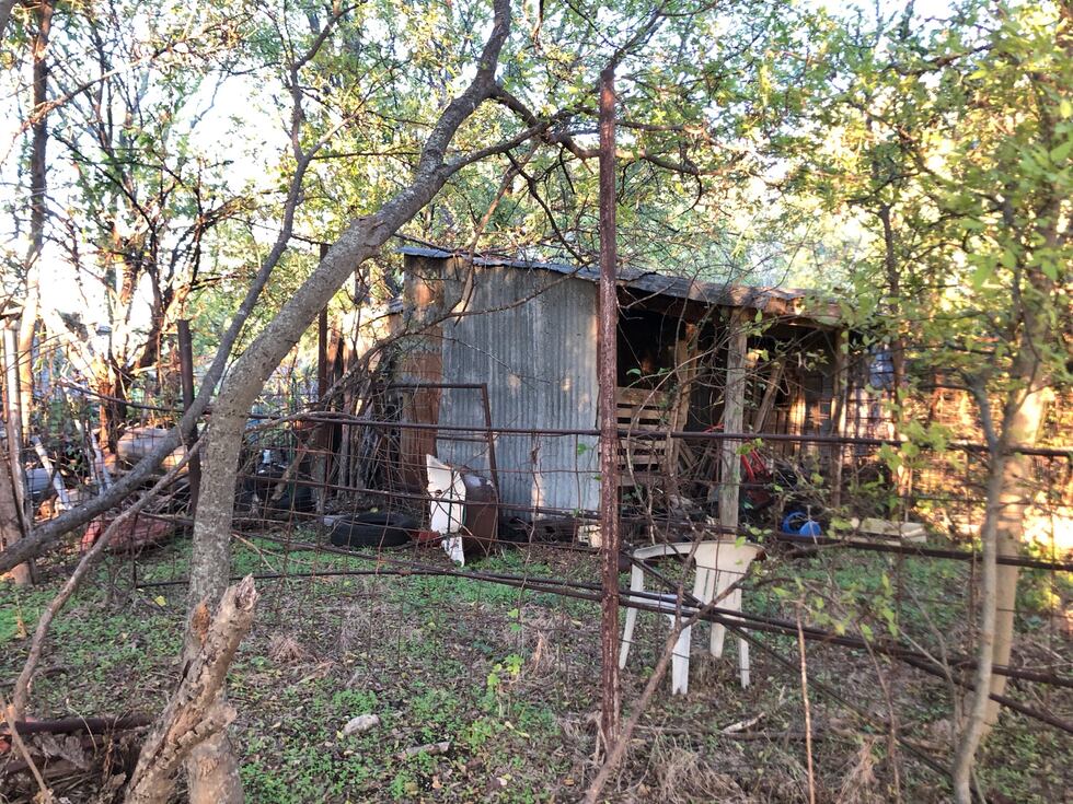 The barn in the Abbott area where the suspect was allegedly hiding.